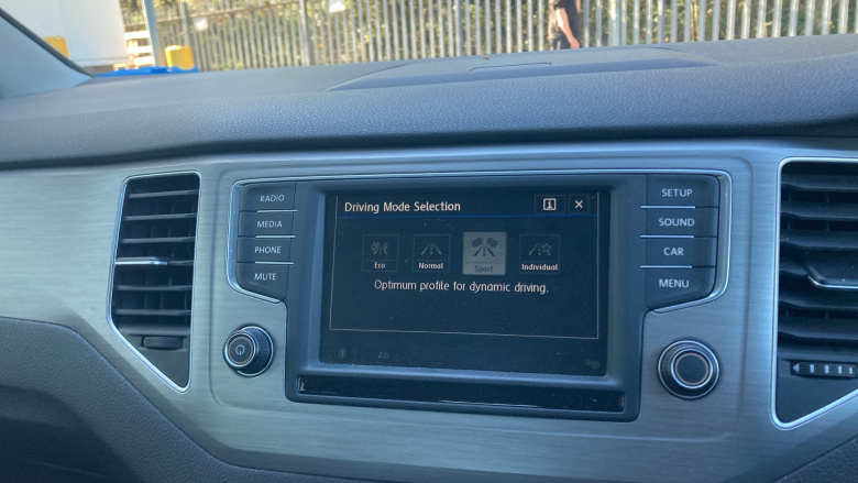 Volkswagen Golf SV 1.4 TSI SE 5dr Petrol Hatchback